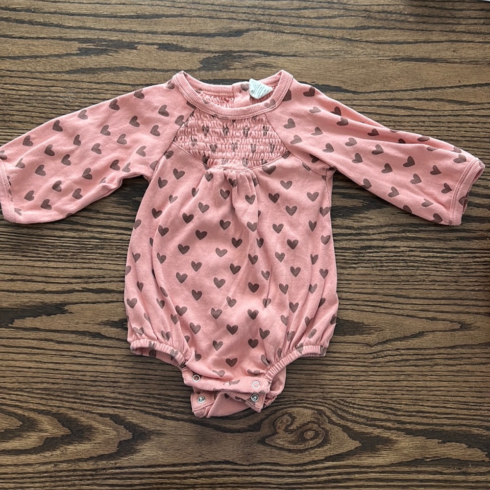 Kate Quinn heart puff sleeve bubble romper NWOT